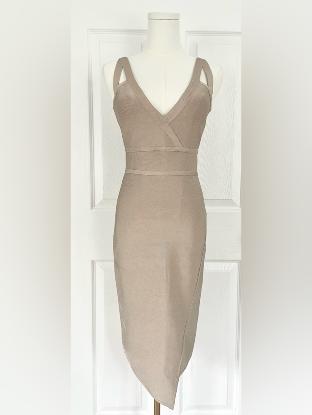 NWT Mendocino Bodycon Dress Size M